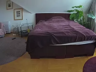 Julmodels Bedroom-A 2's Live Sex Cam Show
