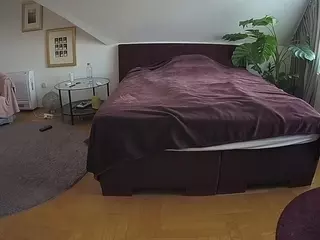 Julmodels Bedroom-A 2's Live Sex Cam Show