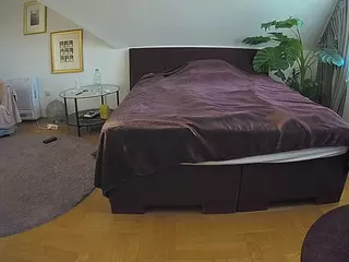 Julmodels Bedroom-A 2's Live Sex Cam Show
