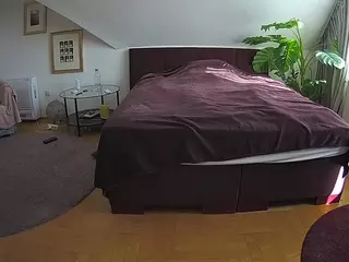 Julmodels Bedroom-A 2's Live Sex Cam Show