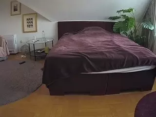 Julmodels Bedroom-A 2's Live Sex Cam Show