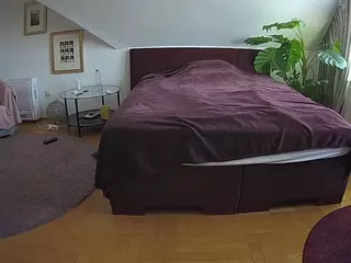 Julmodels Bedroom-A 2's Live Sex Cam Show