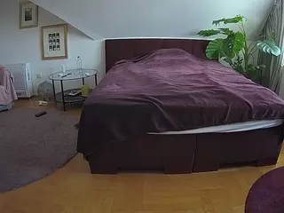 Julmodels Bedroom-A 2's Live Sex Cam Show