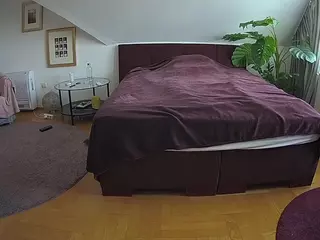 Julmodels Bedroom-A 2's Live Sex Cam Show