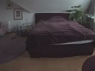 Julmodels Bedroom-A 2's Live Sex Cam Show