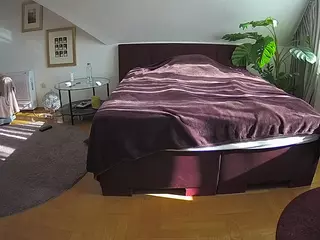 Julmodels Bedroom-A 2's Live Sex Cam Show