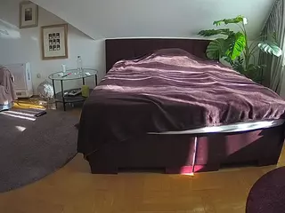 Julmodels Bedroom-A 2's Live Sex Cam Show
