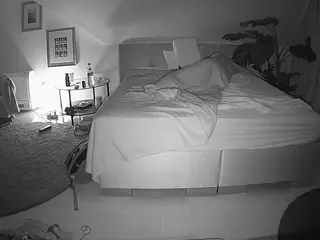 Julmodels Bedroom-A 2's Live Sex Cam Show