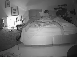Julmodels Bedroom-A 2's Live Sex Cam Show