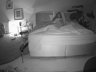 Julmodels Bedroom-A 2's Live Sex Cam Show