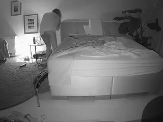 Julmodels Bedroom-A 2's Live Sex Cam Show