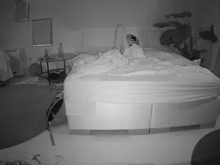 Julmodels Bedroom-A 2's Live Sex Cam Show