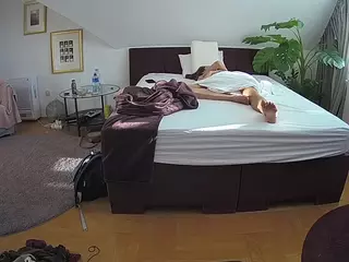 Julmodels Bedroom-A 2's Live Sex Cam Show