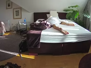 Julmodels Bedroom-A 2's Live Sex Cam Show
