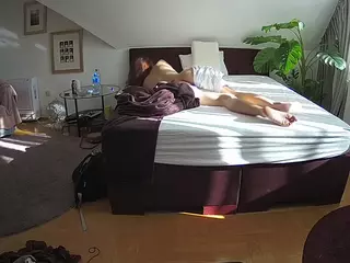 Julmodels Bedroom-A 2's Live Sex Cam Show