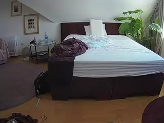 Julmodels Bedroom-A 2's Live Sex Cam Show