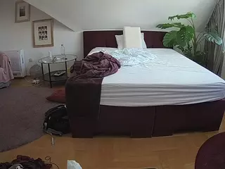 Julmodels Bedroom-A 2's Live Sex Cam Show