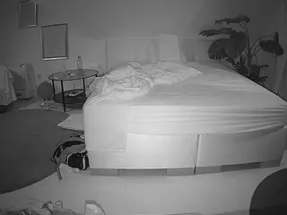 Julmodels Bedroom-A 2's Live Sex Cam Show