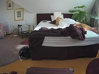 Julmodels Bedroom-A 2's Live Sex Cam Show