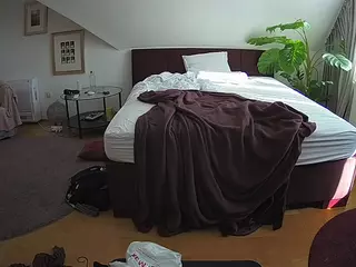 Julmodels Bedroom-A 2's Live Sex Cam Show