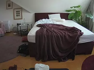 Julmodels Bedroom-A 2's Live Sex Cam Show