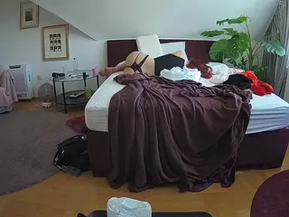 Julmodels Bedroom-A 2's Live Sex Cam Show