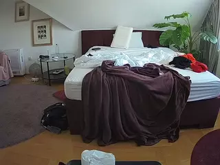 Julmodels Bedroom-A 2's Live Sex Cam Show