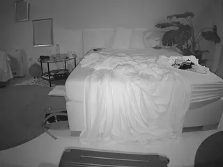 Julmodels Bedroom-A 2's Live Sex Cam Show