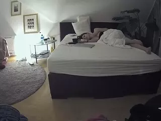 Julmodels Bedroom-A 2's Live Sex Cam Show