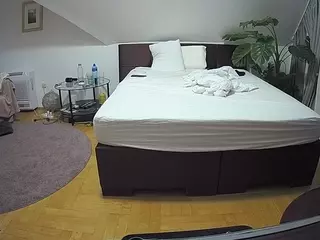 Julmodels Bedroom-A 2's Live Sex Cam Show