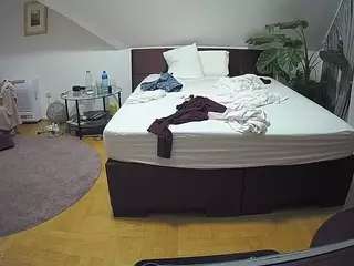 Julmodels Bedroom-A 2's Live Sex Cam Show