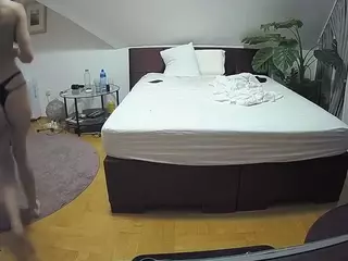 Julmodels Bedroom-A 2's Live Sex Cam Show
