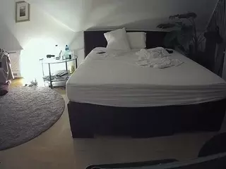 Julmodels Bedroom-A 2's Live Sex Cam Show