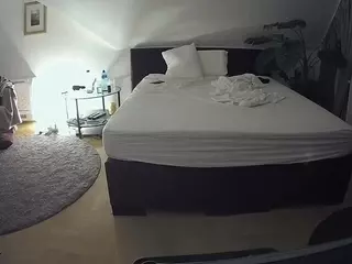 Julmodels Bedroom-A 2's Live Sex Cam Show