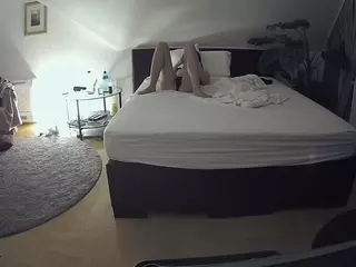 Julmodels Bedroom-A 2's Live Sex Cam Show