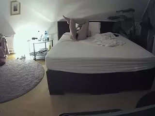 Julmodels Bedroom-A 2's Live Sex Cam Show