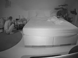 Julmodels Bedroom-A 2's Live Sex Cam Show