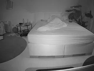 Julmodels Bedroom-A 2's Live Sex Cam Show