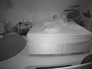 Julmodels Bedroom-A 2's Live Sex Cam Show