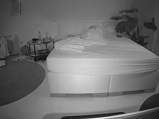 Julmodels Bedroom-A 2's Live Sex Cam Show