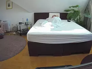 Julmodels Bedroom-A 2's Live Sex Cam Show