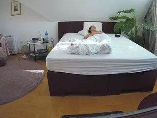 Julmodels Bedroom-A 2's Live Sex Cam Show