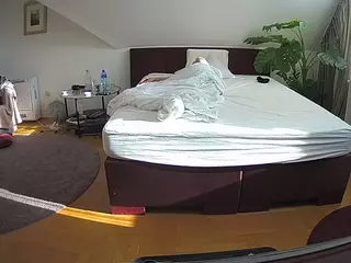 Julmodels Bedroom-A 2's Live Sex Cam Show