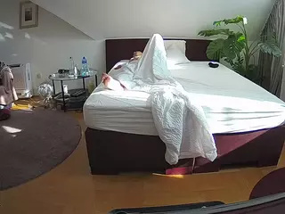 Julmodels Bedroom-A 2's Live Sex Cam Show