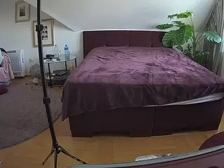 Julmodels Bedroom-A 2's Live Sex Cam Show