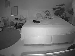 Julmodels Bedroom-A 2's Live Sex Cam Show