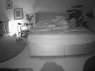 Julmodels Bedroom-A 2's Live Sex Cam Show