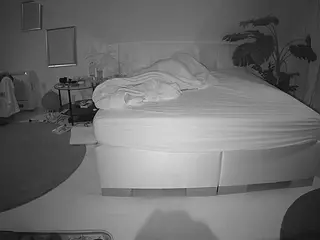 Julmodels Bedroom-A 2's Live Sex Cam Show
