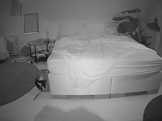 Julmodels Bedroom-A 2's Live Sex Cam Show