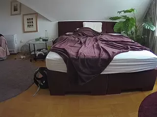 Julmodels Bedroom-A 2's Live Sex Cam Show